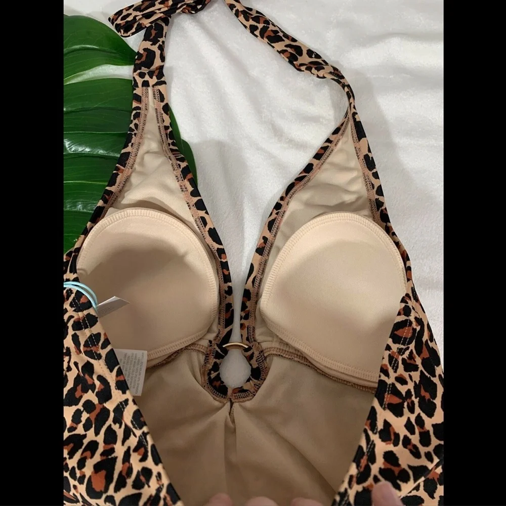 NWT Kona Sol Ring Leopard Cheetah V-Neck One Piece Swimsuit [ Small‎ ]